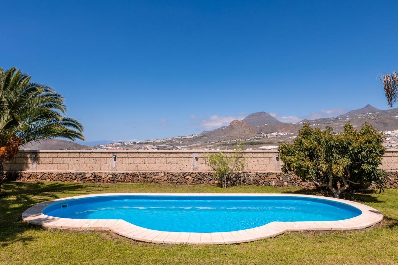 Modern With Private Pool And Mountain Views